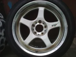 Desmond. 8.0x17", 5x114.3, ET35 ����