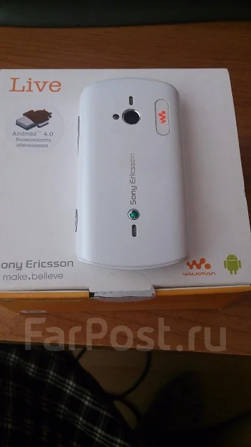 Sony Ericsson Live with walkman. �/� ����
