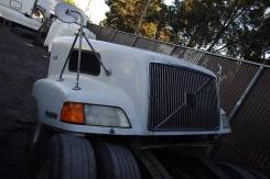 Капот. Volvo VNL