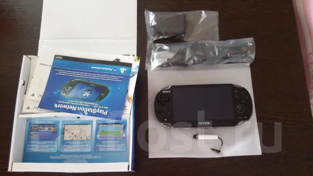 Sony PlayStation Vita ����