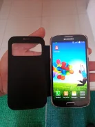 Samsung Galaxy S4. �/�