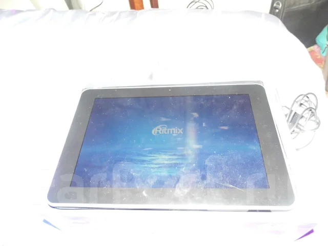 Ritmix RMD-1025 ����