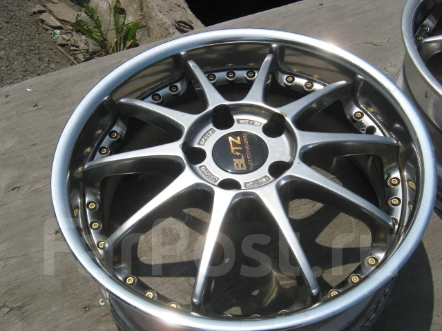 Blitz Techno Speed. 7.0x17", 5x114.3, ET45 ����