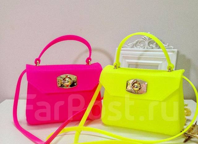 Harga sling sales bag furla