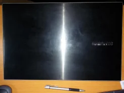 Samsung 300V5A. 15.6", 2,4 ���, ��� 8192 �� � ������, ���� 500 ��, ����������� �� 3 �.