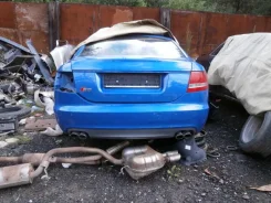 Audi S6 ����