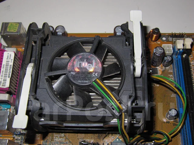 Intel Pentium 4 524 ����