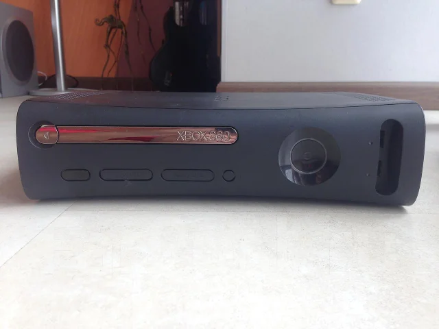 Microsoft Xbox 360 Elite ����