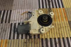 Мотор стеклоподъемника. Ford Focus, CB4 Двигатели: AODA, AODB, ASDA, ASDB, HWDA, HWDB, HXDA, HXDB, KKDA, KKDB, QQDB, SHDA, SHDB, SHDC, SIDA