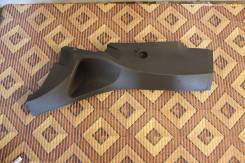 Порог пластиковый. Ford Focus, CB4 Двигатели: AODA, AODB, ASDA, ASDB, HWDA, HWDB, HXDA, HXDB, KKDA, KKDB, QQDB, SHDA, SHDB, SHDC, SIDA