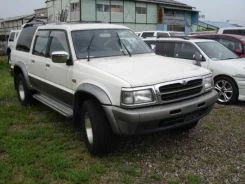 Mazda Proceed Marvie. UVL6R, WLT ����
