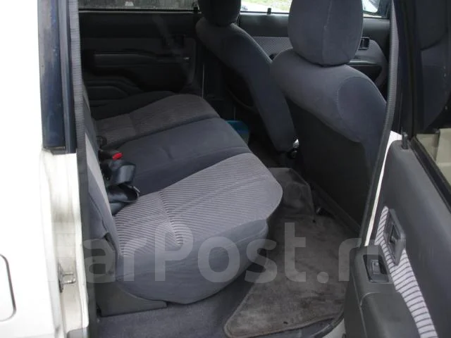 Mazda Proceed Marvie. UVL6R, WLT ����