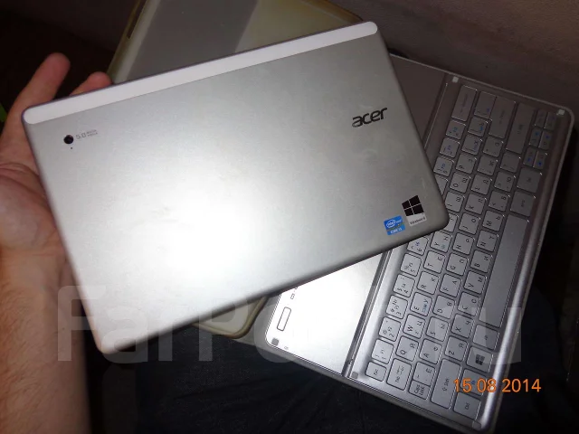 Acer Iconia. 1,5����, ��� 4 ��, ���� 64���, WiFi: 1, Bluetooth: 1, ����������� �� 8��. ����
