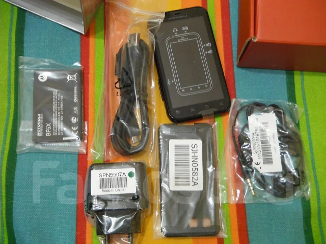 Motorola Defy. ����� ����