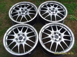 Hot Stuff Stich Legzas M700. 7.0x18", 5x114.3, ET45, �� 73,0���. ����