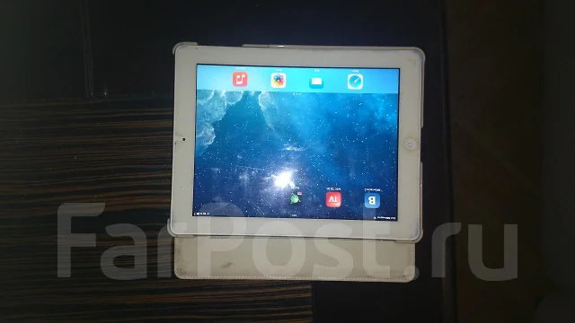 Apple iPad 2 ����