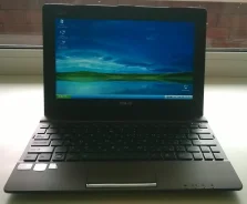 Asus Eee PC X101CH. 1,6����, ��� 1024 ��, ���� 320���, WiFi: 1, Bluetooth: 1, ����������� �� 4��. ����