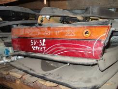 Вставка багажника. Toyota Vista, SV32