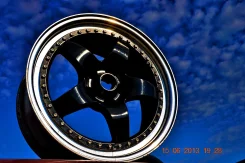 Fabulous Detonatore Mesh GTO. 8.0x17", 5x114.30, ET35 ����