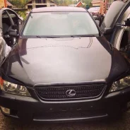 Lexus IS200 ����