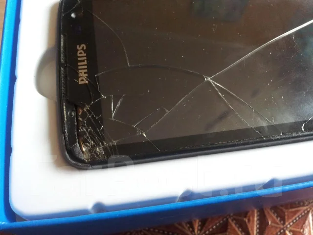 Philips Xenium W732. �/� ����