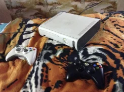 Microsoft Xbox 360 ����