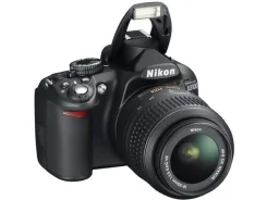 Nikon D3000 Kit. 10 - 14.9 ��