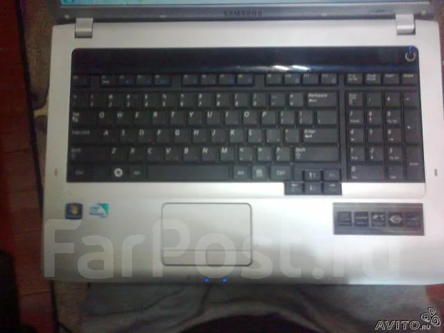 Samsung R730. 2,2����, ��� 4 ��, ���� 500���, WiFi: 1, Bluetooth: 1, ����������� �� 3��. ����