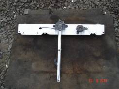 Крышка рамки радиатора. Toyota Sienta, NCP81G, NCP81 Двигатель 1NZFE
