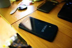 LG Nexus 4 ����