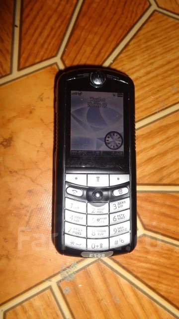 Motorola E398. ����� ����