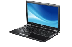 Samsung RC530. 2,5����, ��� 6 ��, ���� 320���, WiFi: 1, Bluetooth: 1, ����������� �� 4��. ����