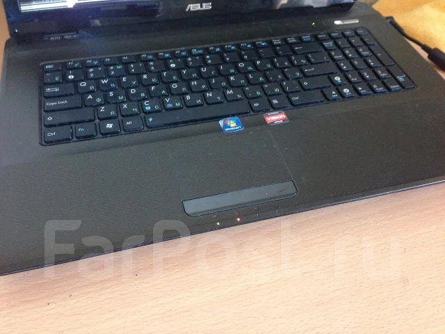 Asus K72DR. 2,3����, ��� 4 ��, ���� 500���, WiFi: 1, Bluetooth: 1 ����