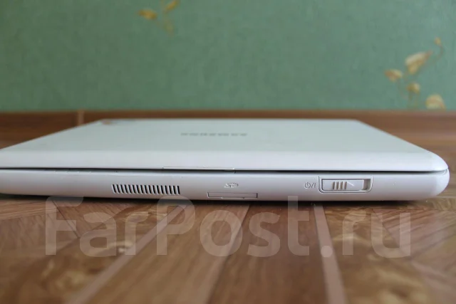 Samsung N130. 1,6����, ��� 1024 ��, ���� 300��� ����
