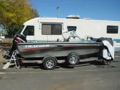 Tracker. ��� ����� �� ����� ����