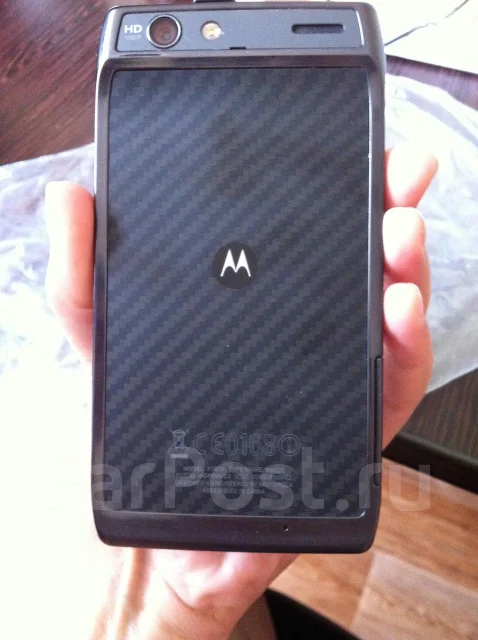 Motorola RAZR XT910 ����