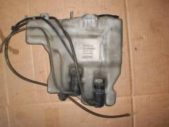 Бачок стеклоомывателя. Toyota: Grand Hiace, Regius Ace, Land Cruiser, Touring Hiace, Granvia, Hilux Surf, Hiace, Land Cruiser Prado, Hiace Regius, 4Ru...