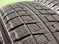 Bridgestone Blizzak Revo2. Зимние, без шипов, 2012 год, износ: 5%, 2 шт