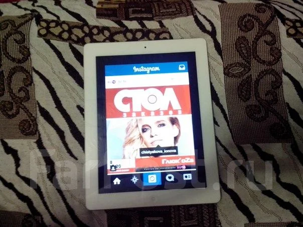 Apple iPad 2 Wi-Fi+3G 16Gb ����