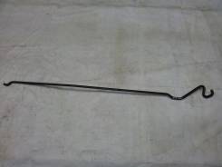 Упор капота. Mazda Ford Escape, EPFWF, EPEWF, EP3WF Mazda Tribute, EPFW, EPEW, EP3W Двигатель YF