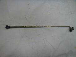Упор капота. Toyota Carina, CT215, CT216, ST215, AT212, AT211, CT210, CT211, AT210 Двигатели: 7AFE, 3SFE, 5AFE, 2CT, 3CTE, 4AGE