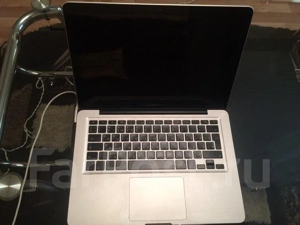 Apple MacBook Pro. 2,6����, ��� 4 ��, ���� 512���, WiFi: 1, Bluetooth: 1, ����������� �� 7��. ����
