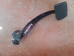 Педаль тормоза. Subaru Forester, FA20F, SH, SH5, SH9, SH9L, SHJ, SHM, SJ, SJ5, SJ9, SJG Двигатели: EJ20, EJ201, EJ202, EJ203, EJ204, EJ205, EJ20A, EJ2...