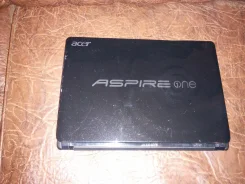 Acer Aspire One D257. 10.1", 1,6����, ��� 2048 ��, ���� 250 ��, WiFi, Bluetooth, ����������� �� 5 �.