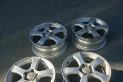 Valente. 7.0x17", 5x114.3, ET83 ����