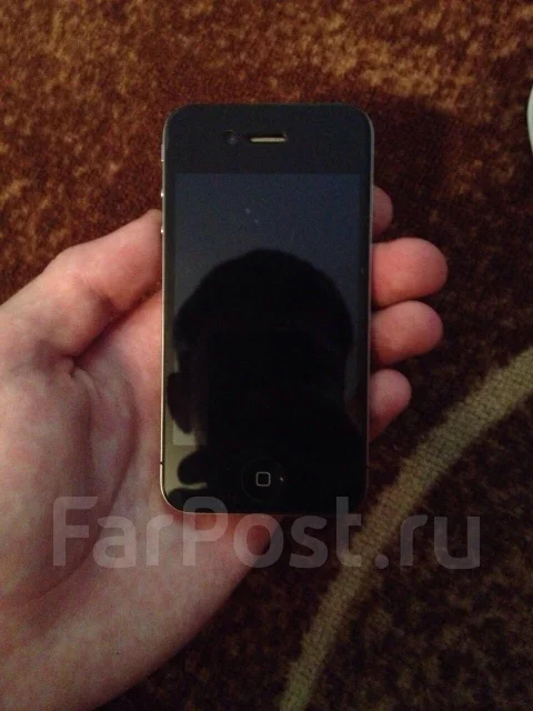Apple iPhone 4 ����