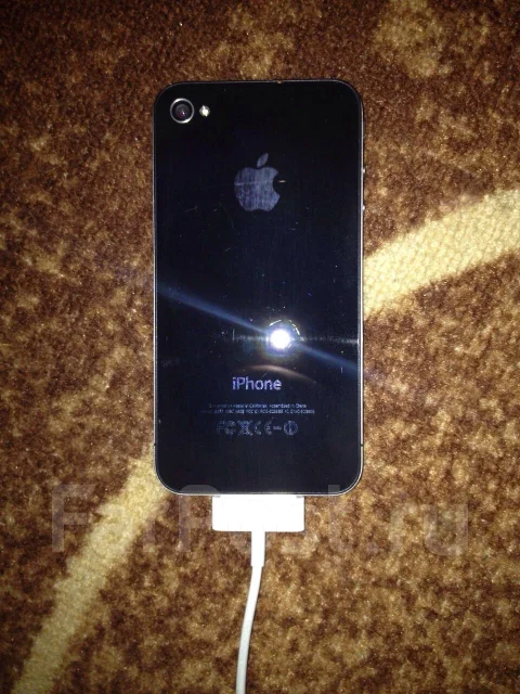 Apple iPhone 4 ����