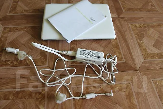 Asus Eee PC 1005PE. WiFi: 1, ����������� �� 5��. ����