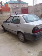 Renault 19 ����