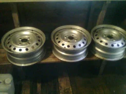 Hot Stuff Precious D-4. 6.0x15", 4x114.3, �� 6,1���. ����